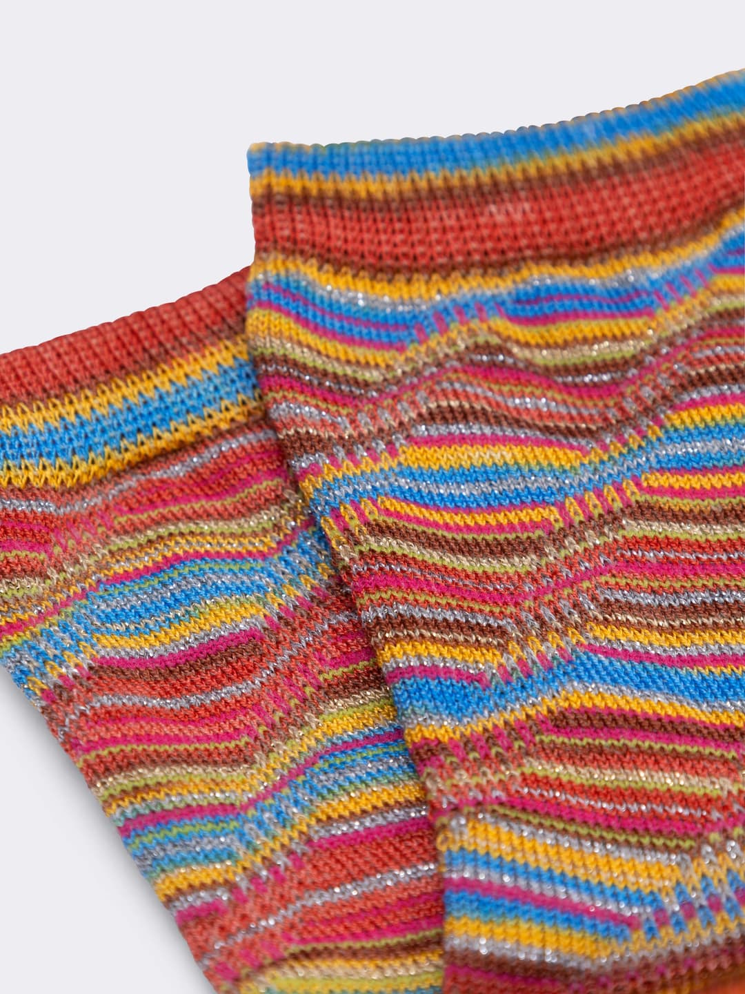 Women's short cotton socks with zigzag pattern